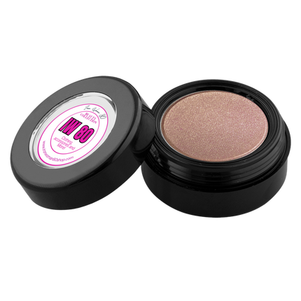 viaGlamour image of a Eyeshadow