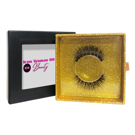 viaGlamour image of a Eyelashes